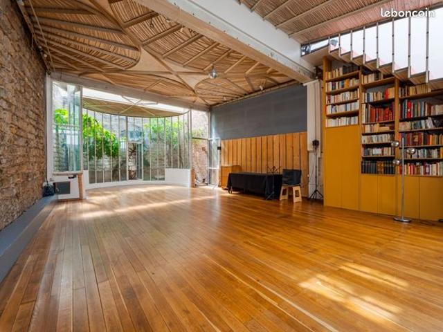 Maison 9 pièces 448 m²
