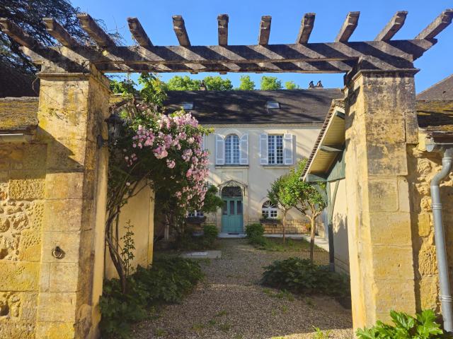 Maison 9 pièces 450 m²