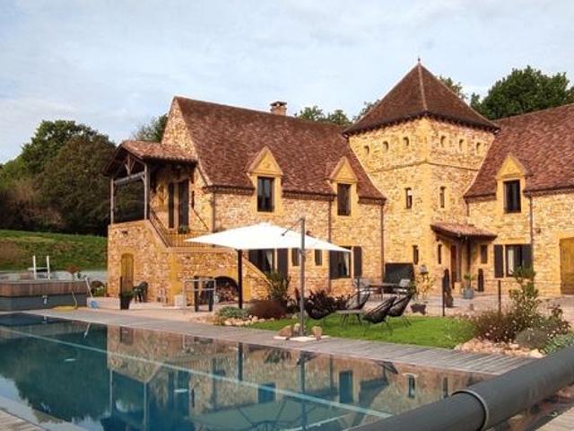 Maison 9 pièces 450 m²