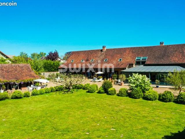 Maison 9 pièces 470 m²