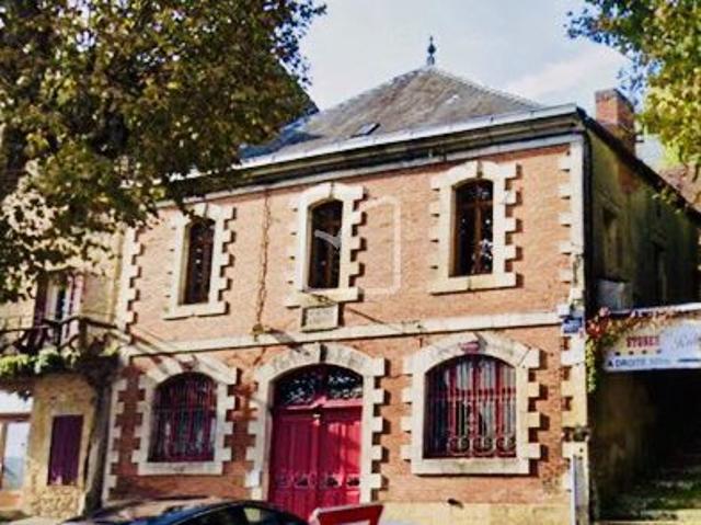Maison 9 pièces 540 m²