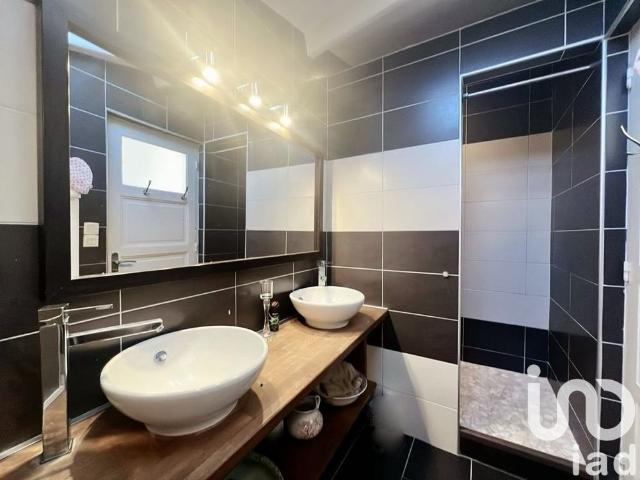 Maison 9 pièces de 180 m² à Tarbes 65000