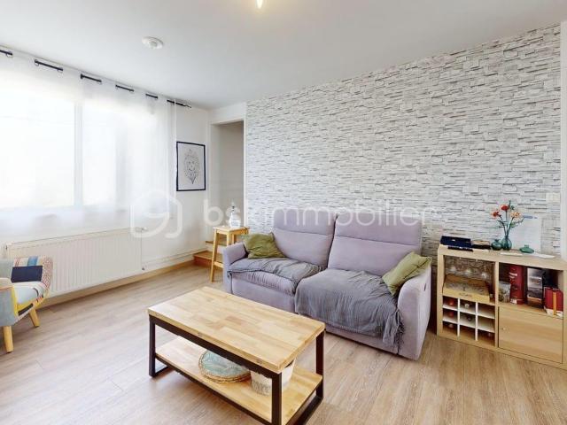 Maison Cocooning fonctionnelle de 76m2 avec grand garage et jardin clos