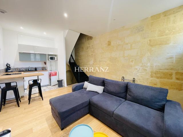Maison coeur de bastide, rénovée, 2 chambres
