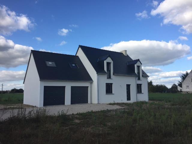 MAISON COMBLE AMENAGE TYPE 6 2N GARAGE ATTENANT