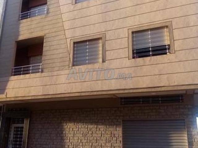 Maison commerciale à vendre de 120 m² avec trois façades