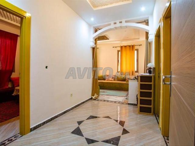 Maison Commerciale R 2 85 m² – Hay Sofia
