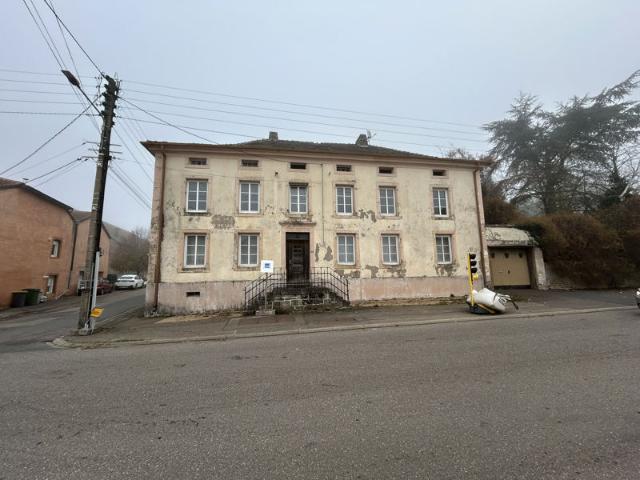 Maison composée de 2 appartements
