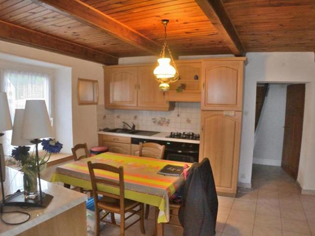 Maison composée de 2 appartements GLERE