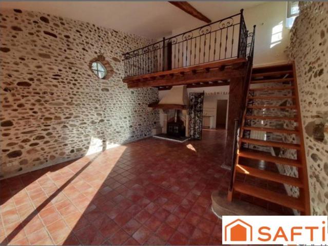 Maison composée de 2 logements, 7 pièces, 5 chambres