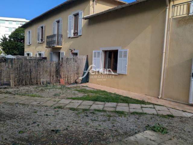Idéal investisseurs ! A vendre Maison composée de 4 logements