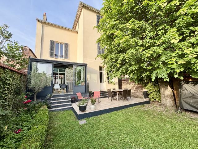 Maison Compiegne 8 pièce s 180 m2