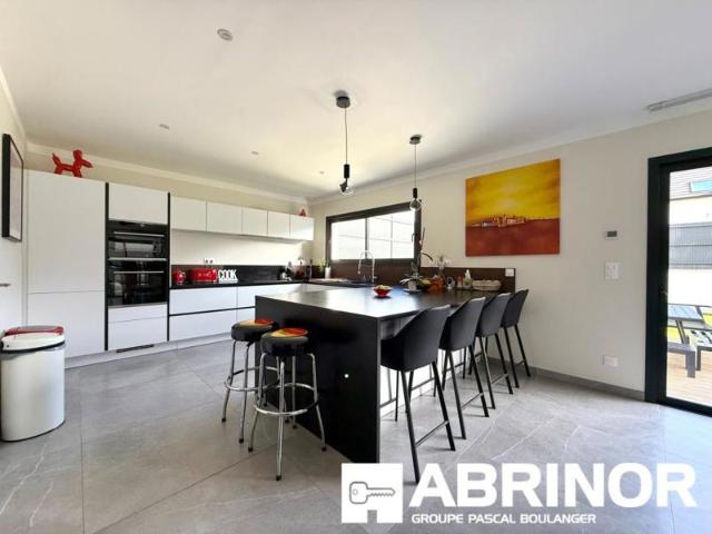 Maison Contemporaine 4 Chambres Jardin Garage
