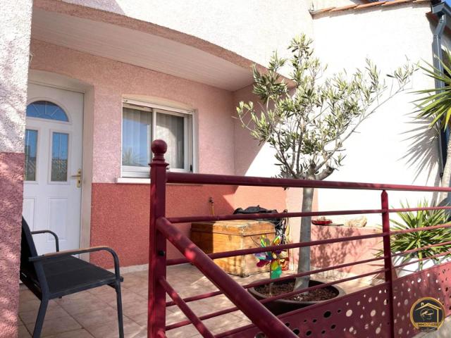 MAISON CONTEMPORAINE 5 PIECES A NARBONNE