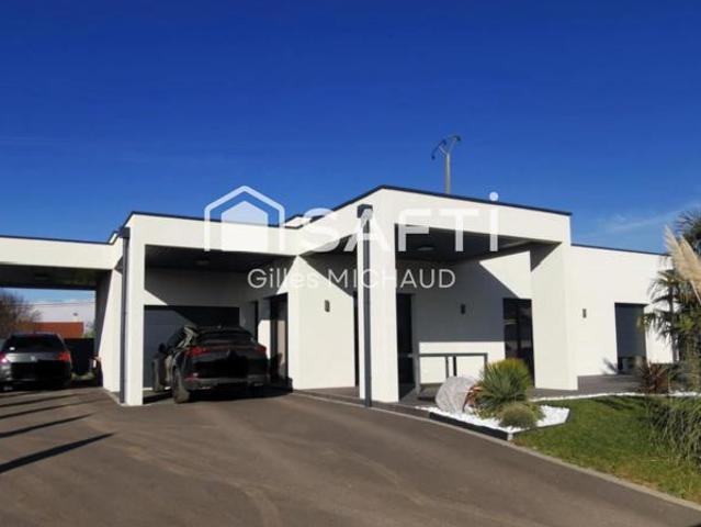 Maison contemporaine 650m2 terrain
