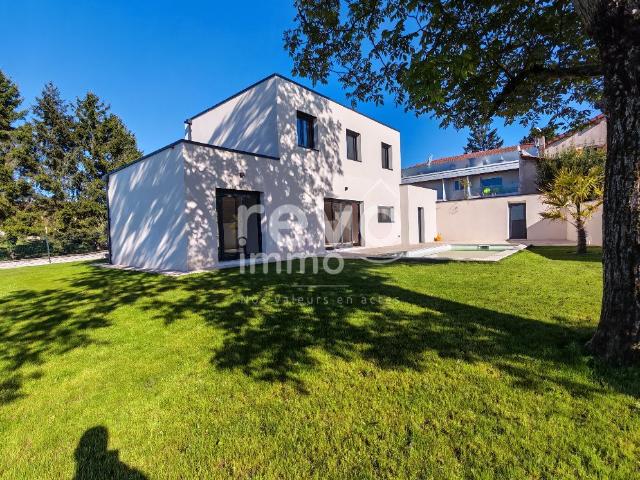 Maison Contemporaine 112m² Saint Jean de Thurigneux