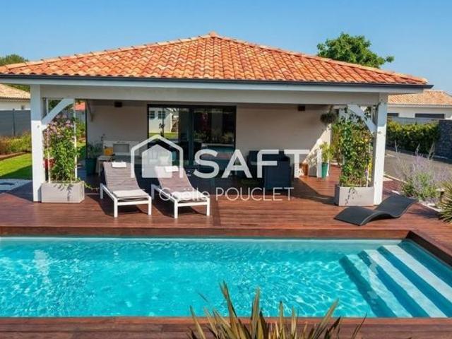 Maison contemporaine 125 m2 piscine chauffée
