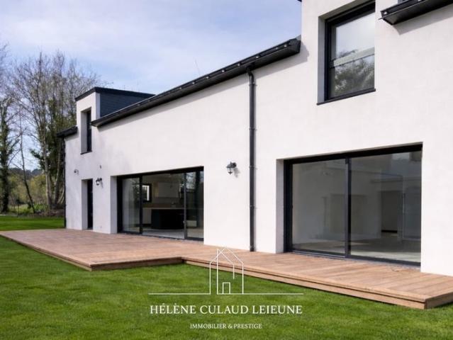Maison Contemporaine 130 m² Locqueltas 130m² Meucon