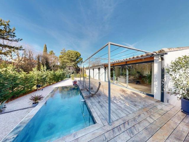 Maison contemporaine 140 m² avec piscine Malemort du Comtat