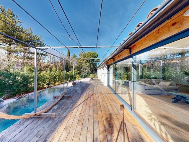 Maison contemporaine 140 m² avec piscine Malemort du Comta. 146m² Malemort du Comtat