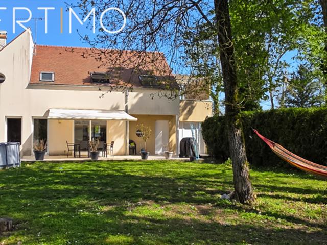 Maison contemporaine 150 m2 Bois de Boulogne Le Mérévill
