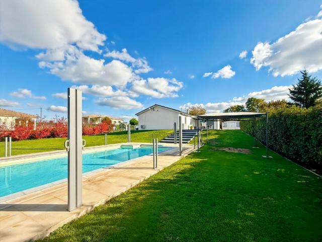 Maison contemporaine 160 m² avec piscine à Boulazac