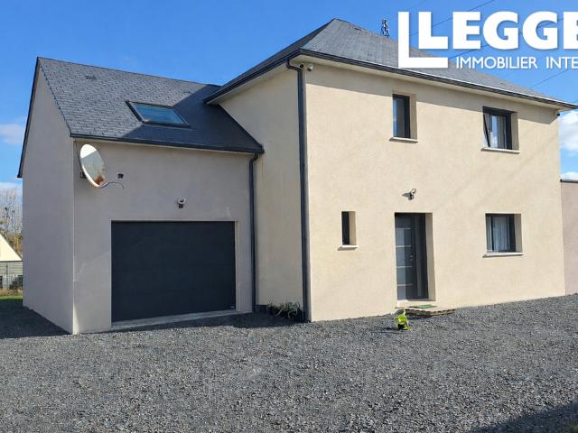 Maison contemporaine 165m2, terrain 1125m2, cuisine ouverte, salle/salon, 5 chambres, 2 SDB, sous sol complet