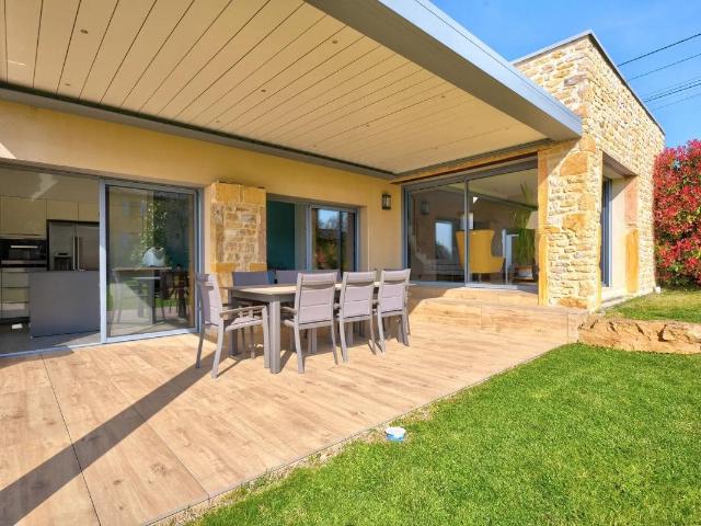 Maison contemporaine 2017, Dpe, A clé en main avec vue à Cha. 173m² Charnay