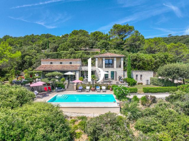 Maison contemporaine 280m² Uzès