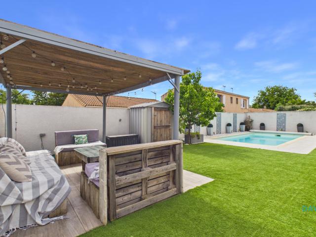 Maison contemporaine T5 112m2 sur 446 m2 de terrain