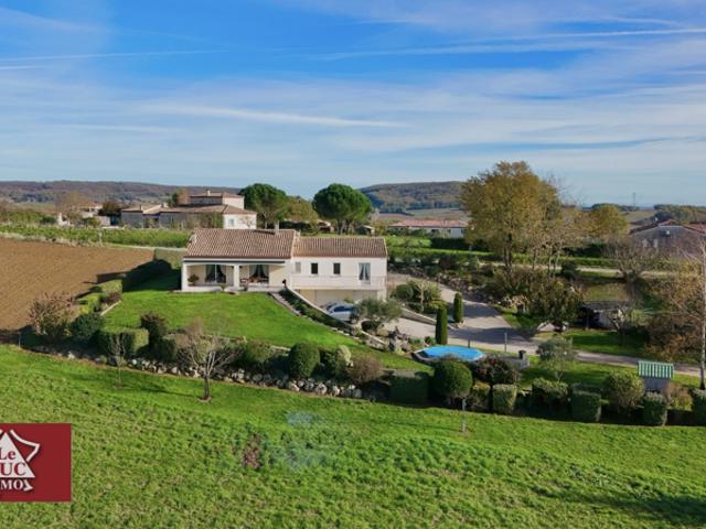 Maison contemporaine tout confort, avec vue