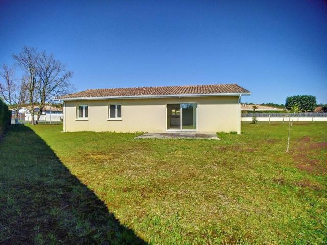 MAISON CONTEMPORAINE A AUDENGE ENVIRONNEMENT CALME ET VERDOYAN