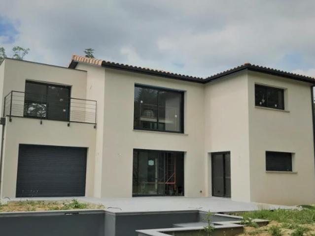 Maison contemporaine à étage 140 m2 + garage
