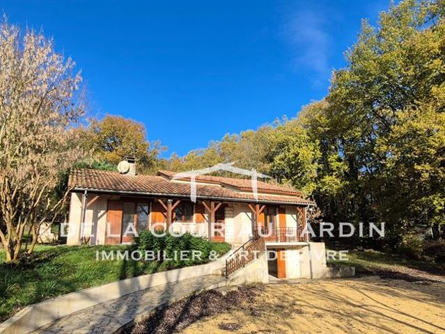 Maison contemporaine à l'orée de la forêt !