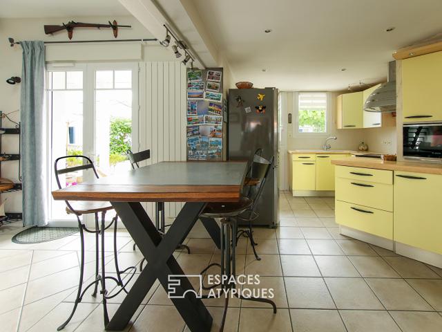 Maison contemporaine à proximité de la côte Bleue Chaumoise
