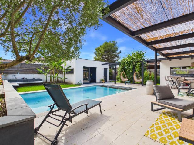 Maison contemporaine à Tosse Calme, confort et prestations. 165m² Tosse