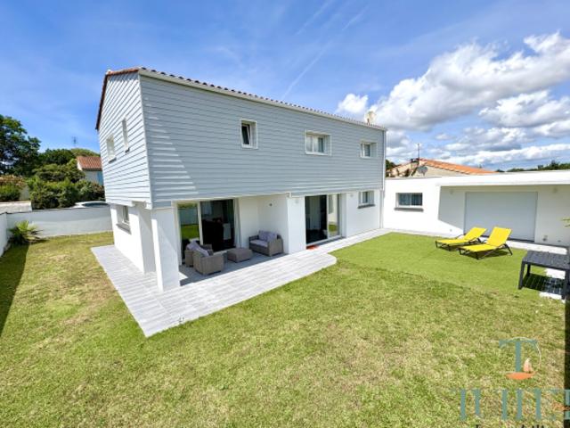 Maison contemporaine au calme, proche plages et commerces
