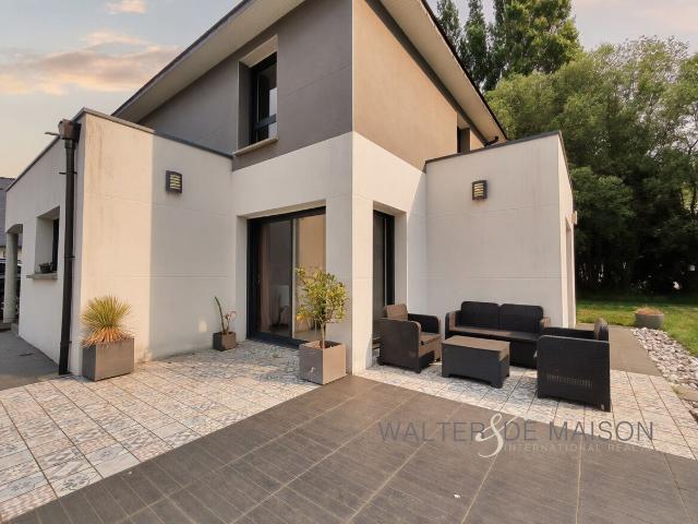Maison contemporaine au coeur de Tregomeur