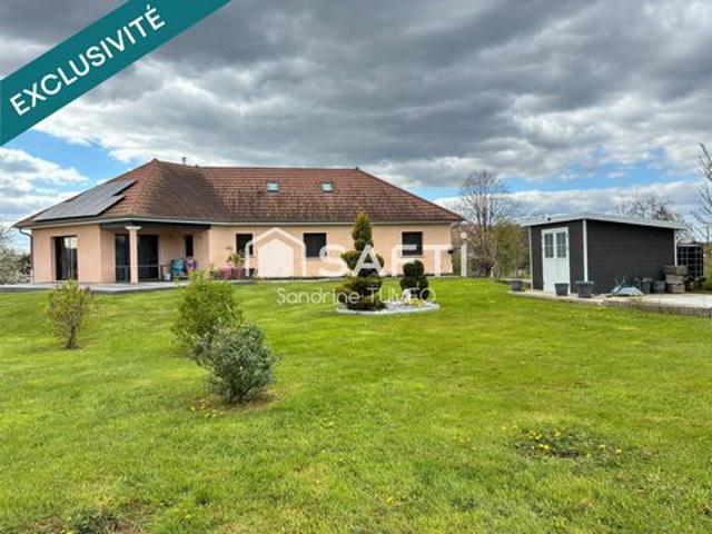 Maison récente classée A: confort, économies d'énergie et grands volumes à Brainans