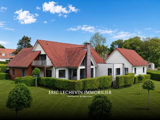 Maison contemporaine avec jardin