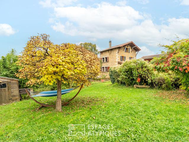 Maison contemporaine avec jardin