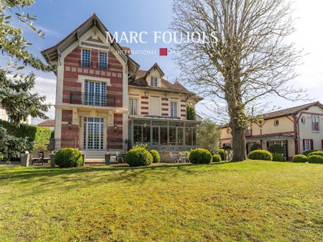 Maison contemporaine avec jardin