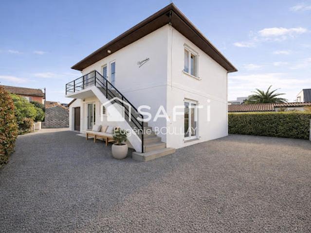 Maison contemporaine avec jardin
