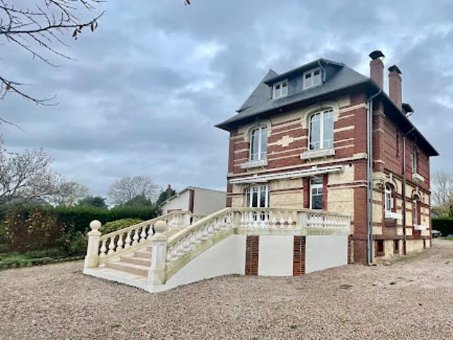 Maison contemporaine avec jardin