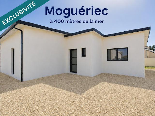 Maison contemporaine avec jardin et terrasse