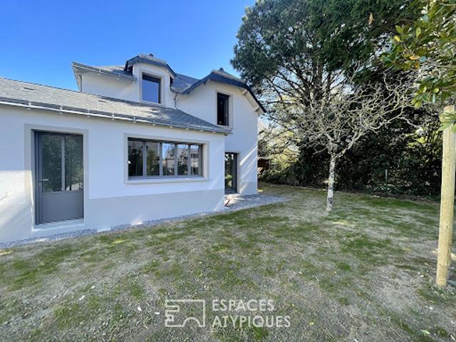 Maison contemporaine avec jardin et terrasse