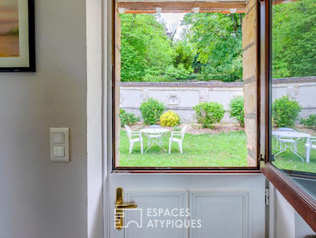Maison contemporaine avec jardin et terrasse