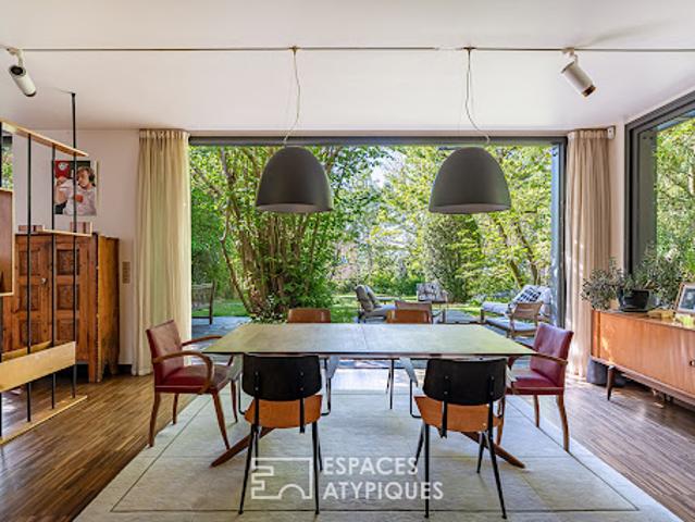 Maison contemporaine avec jardin et terrasse