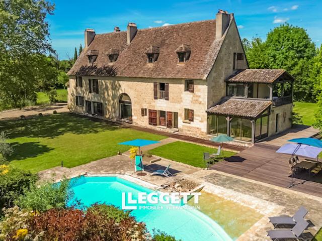 Maison contemporaine avec piscine