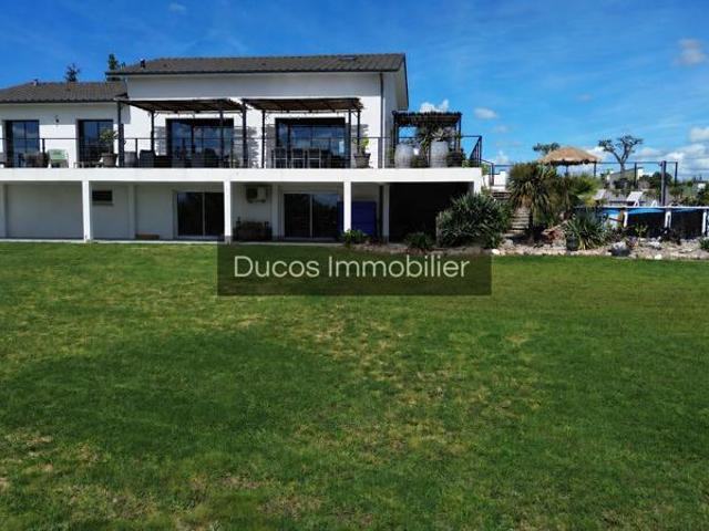 MAISON CONTEMPORAINE avec vue à 1 h de Bordeaux